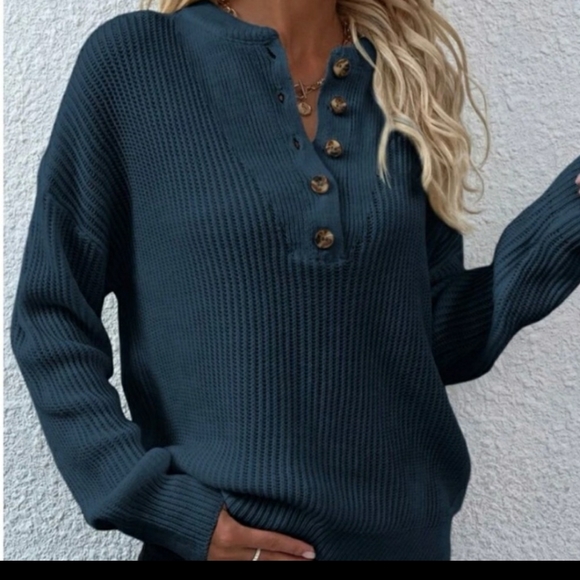 Dusty Blue Ribbed Knit Sweater - Picture 4 of 5